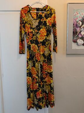 Vintage floral print maxi dress